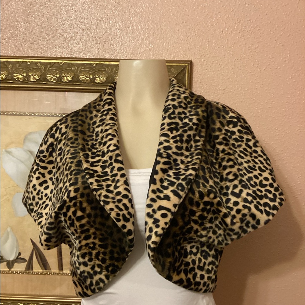 Connected Apparel Brown and Black Vest with Dramatic Lapels